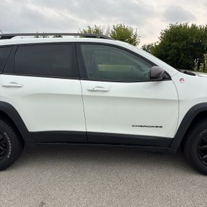 صورة مصغرة 11 لـ 2015 JEEP CHEROKEE TRAILHAWK