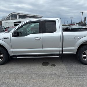 FORD F-150 XLT - 4