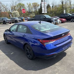 HYUNDAI ELANTRA SEL - 5