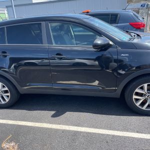 KIA SPORTAGE LX - 9