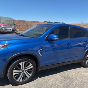 2021 Mitsubishi OUTLANDER SPORT SE 照片 2