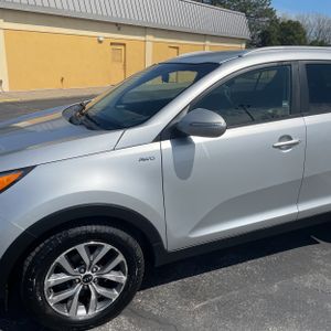 KIA SPORTAGE LX - 2