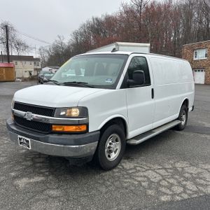 CHEVROLET EXPRESS 2500 - 1