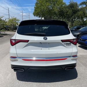 صورة 7 لـ 2022 Acura MDX W/TECH