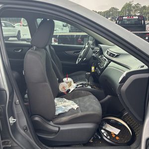 2016 Nissan ROGUE S thumbnail 32