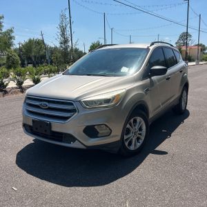 FORD ESCAPE SE - 1