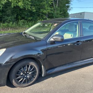 2010 Subaru LEGACY 2.5I — фото 2