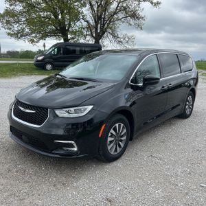 CHRYSLER PACIFICA HYBRID SELECT - 1