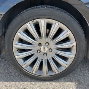 2013 Lincoln MKS BASE — миниатюра 19