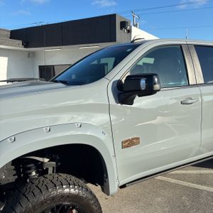 Chevrolet Silverado 1500 RST - 2