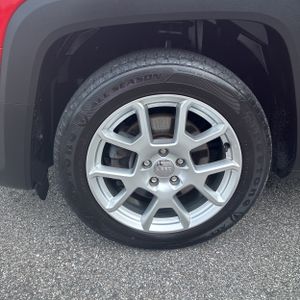 صورة مصغرة 17 لـ 2019 JEEP RENEGADE LATITUDE