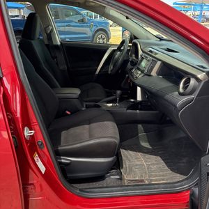 صورة 33 لـ 2014 Toyota RAV4 XLE