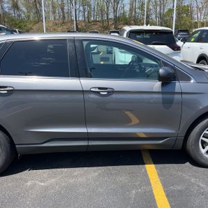 FORD EDGE SEL - 10
