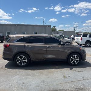 KIA SORENTO EX V6 - 10