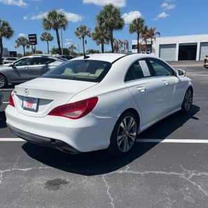 MERCEDES-BENZ CLA - 8