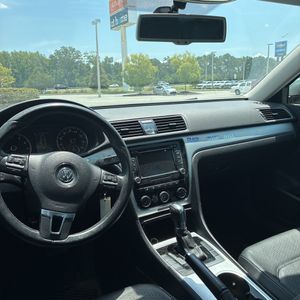 2013 Volkswagen PASSAT SE PZEV — миниатюра 36