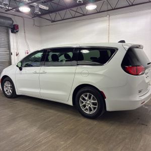 CHRYSLER VOYAGER LX - 3