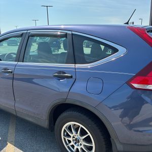 2014 Honda CR-V LX photo 6