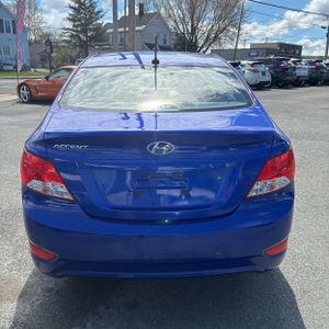 HYUNDAI ACCENT GLS - 7