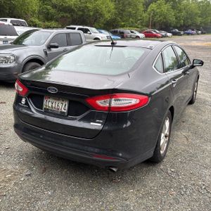 FORD FUSION SE - 7