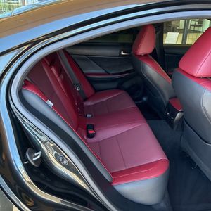 2023 Lexus IS 300 BASE — миниатюра 28