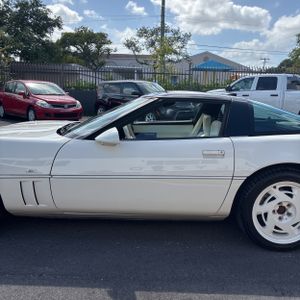 CHEVROLET CORVETTE BASE - 4