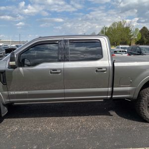 FORD F-250 SUPER DUTY LARIAT - 4