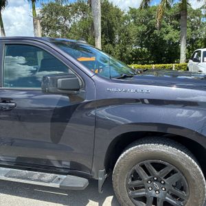 2023 Chevrolet SILVERADO 1500 RST 照片 11