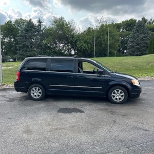 2010 Chrysler TOWN & COUNTRY TOURING PLUS 照片 10