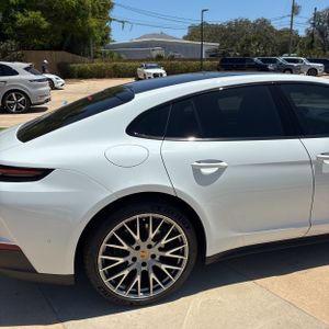 PORSCHE PANAMERA - 9