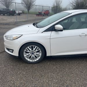 FORD FOCUS TITANIUM - 2