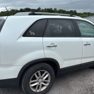 2015 KIA SORENTO LX — фото 9