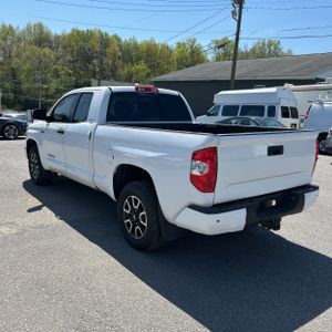 TOYOTA TUNDRA SR5 - 5