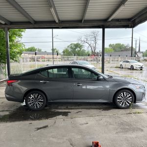 NISSAN ALTIMA SV FWD - 10