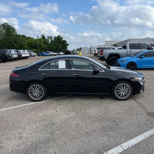 MERCEDES-BENZ CLA - 10