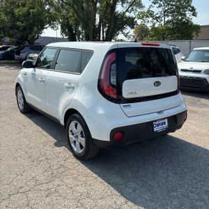 2017 KIA SOUL BASE photo 4