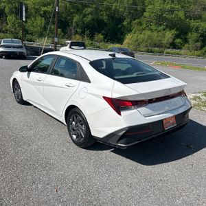 HYUNDAI ELANTRA SEL - 5