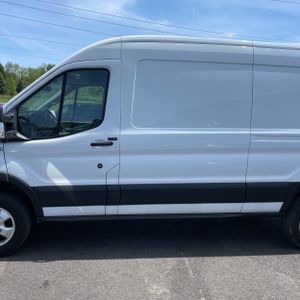FORD TRANSIT 250 - 4