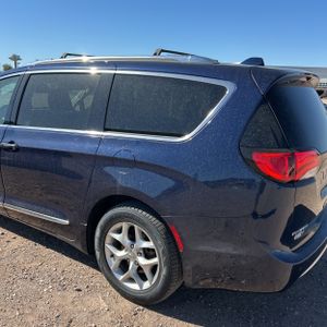 CHRYSLER PACIFICA TOURING L PLUS - 6