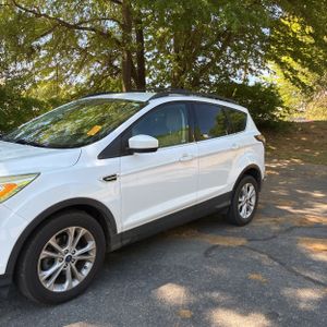 FORD ESCAPE SEL - 2