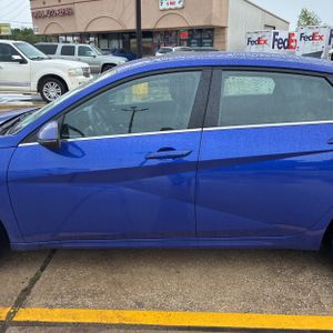 HYUNDAI ELANTRA LIMITED - 4