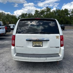 CHRYSLER TOWN & COUNTRY TOURING - 7