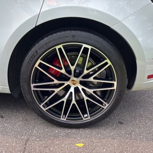 2023 Porsche MACAN GTS — миниатюра 18