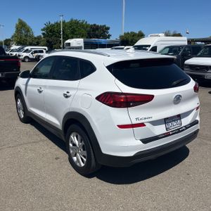 HYUNDAI TUCSON VALUE - 5