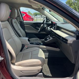 2020 Lincoln CORSAIR STANDARD thumbnail 32