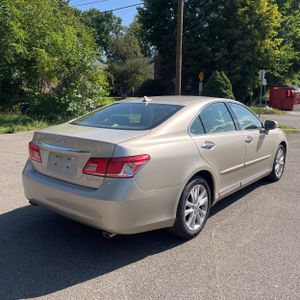 2011 Lexus ES 350 BASE — фото 8