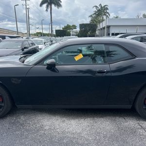 صورة 4 لـ 2017 Dodge CHALLENGER SXT