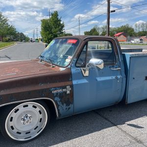 CHEVROLET R/V 10 SERIES R10 - 2