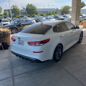 2020 KIA OPTIMA LX — фото 8