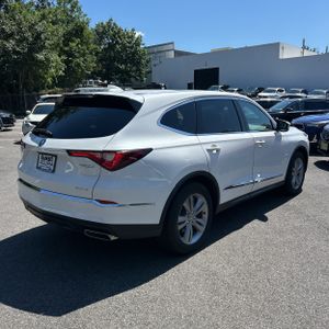 صورة 8 لـ 2023 Acura MDX SH-AWD